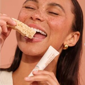 Frenshe Cashmere Vanilla lip balm